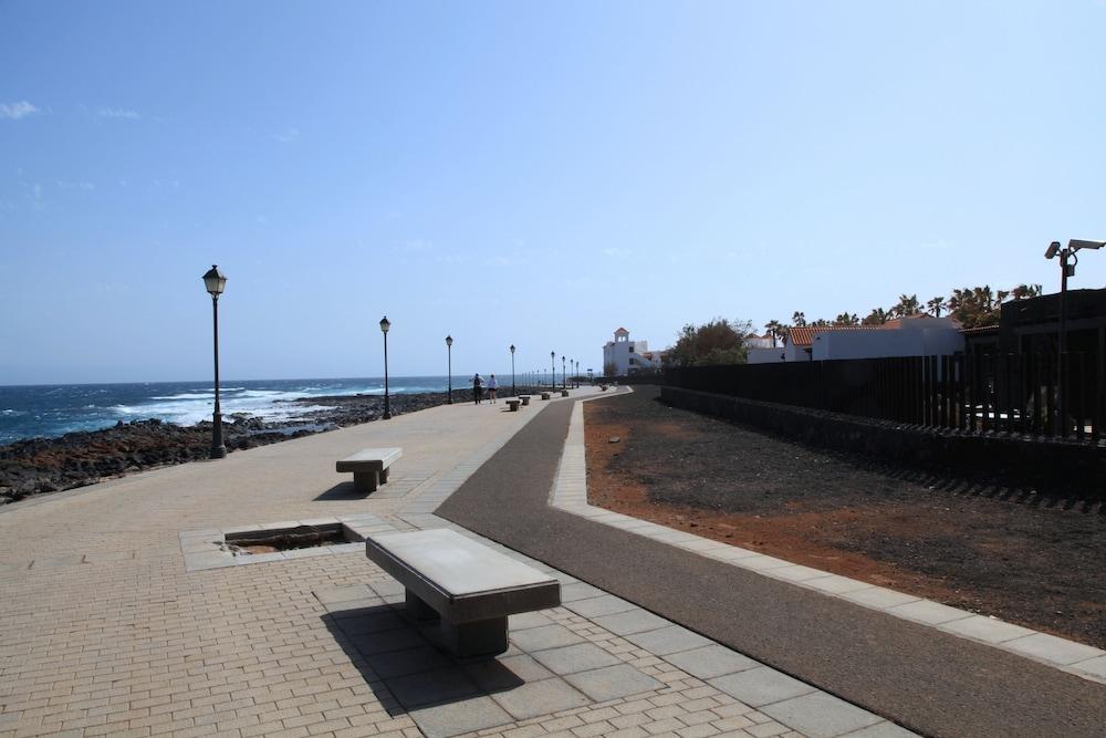 Апартаменти Puerto Caleta Калета-де-Фусте Екстер'єр фото
